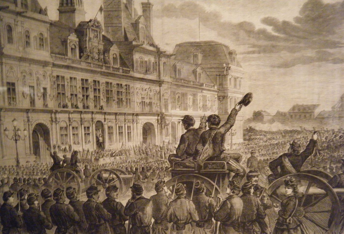 hotel-de-ville-place-de-l-28-mars-1871-proclamation-des-resultats-max.jpg