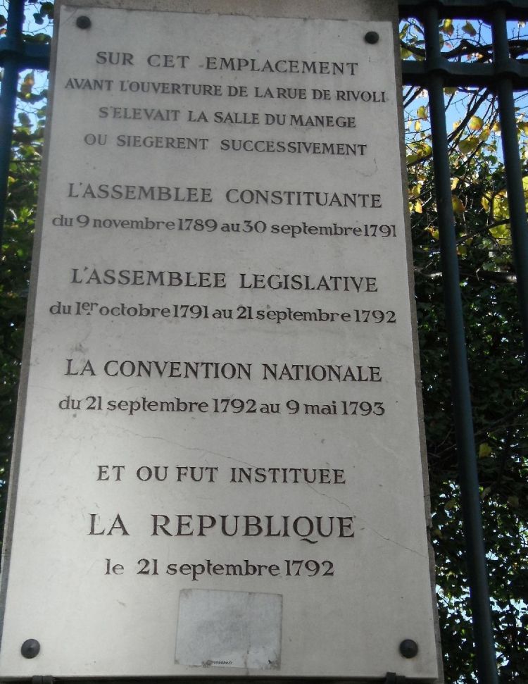 rivoli-rue-de-230-salle-du-manege-10-plaque-max.jpg