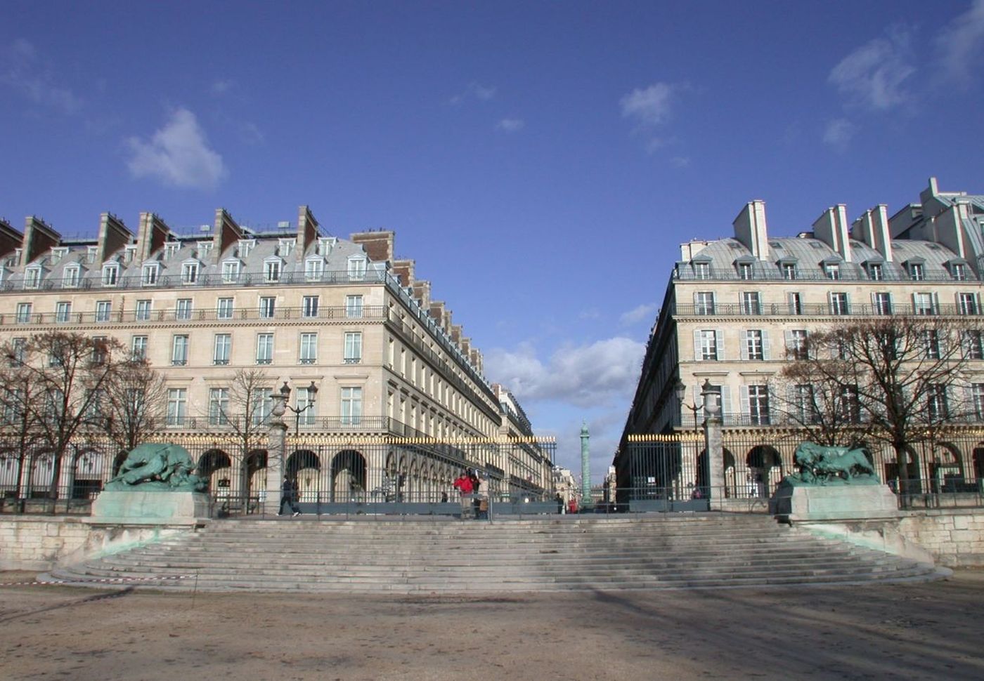 tuileries-jardin-des-escalier-des-13-marches-01-max.jpg