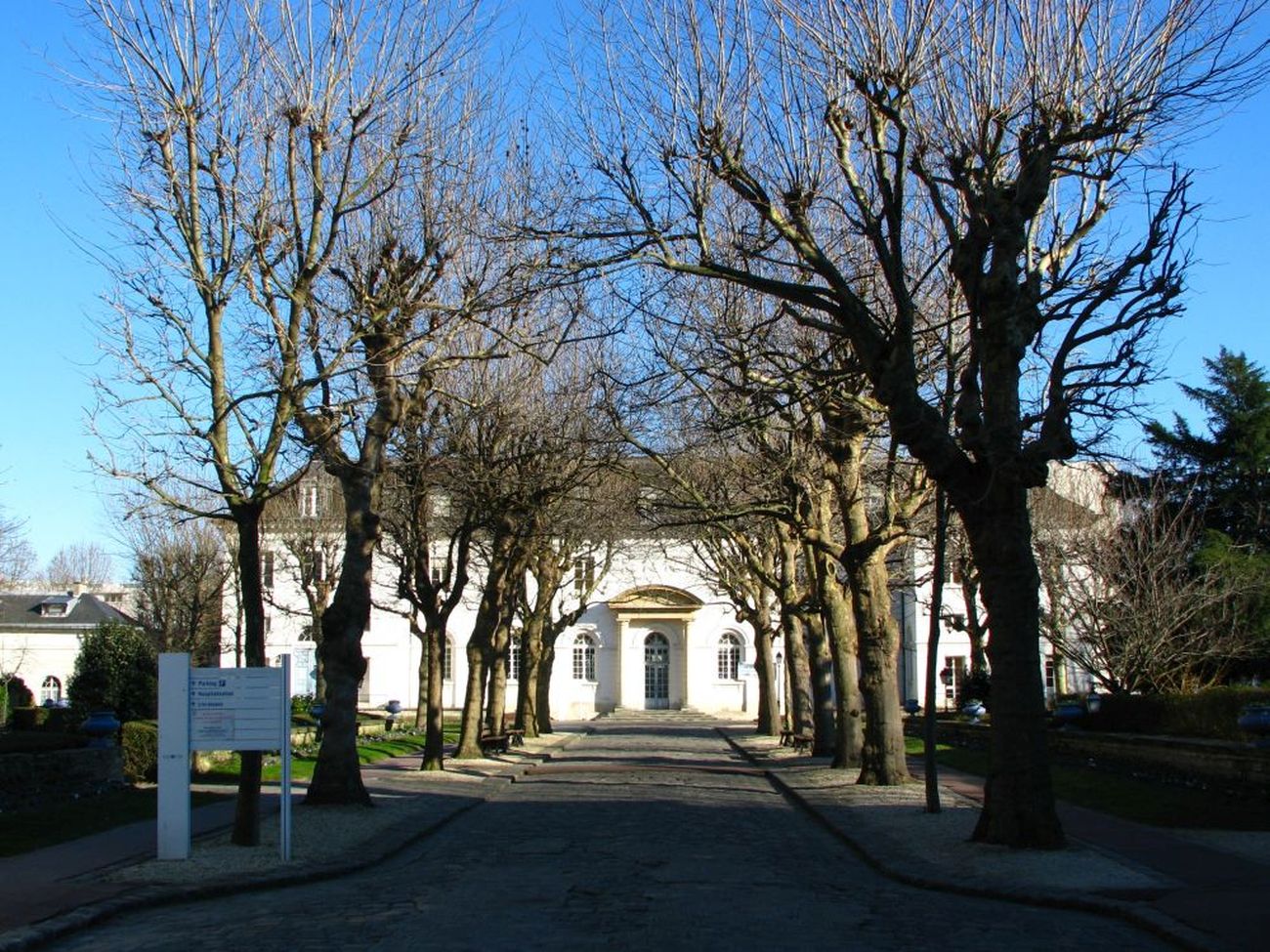 general-leclerc-av-du-15-hospice-de-la-rochefoucauld-02-max.jpg