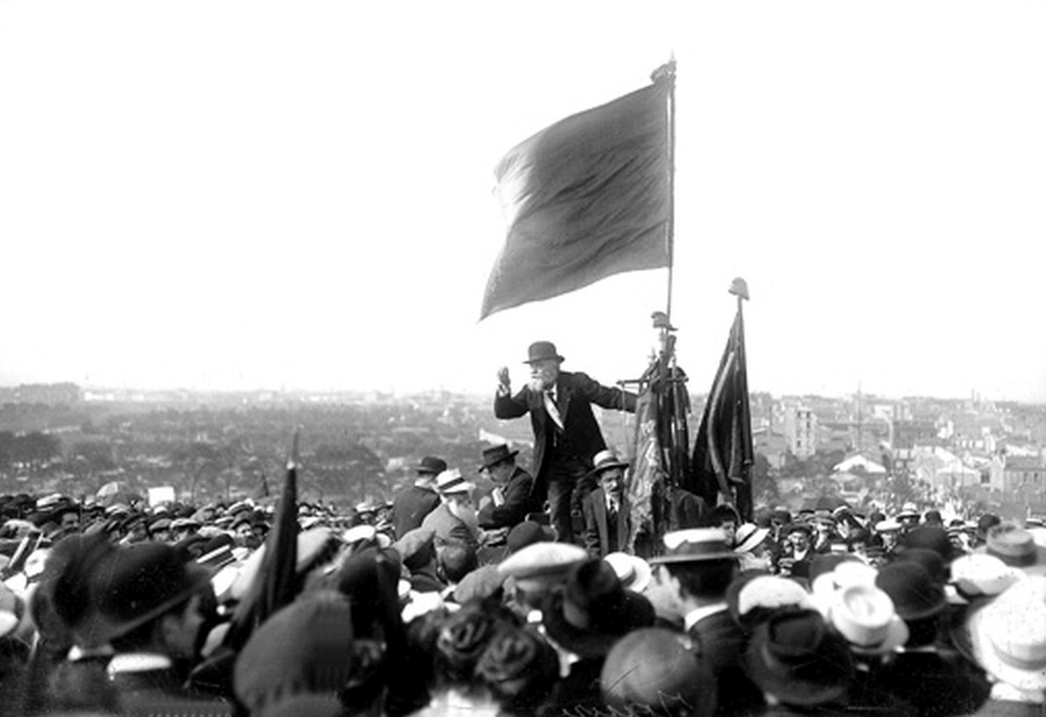 jaures-jean-02-butte-du-chapeau-rouge-max.jpg