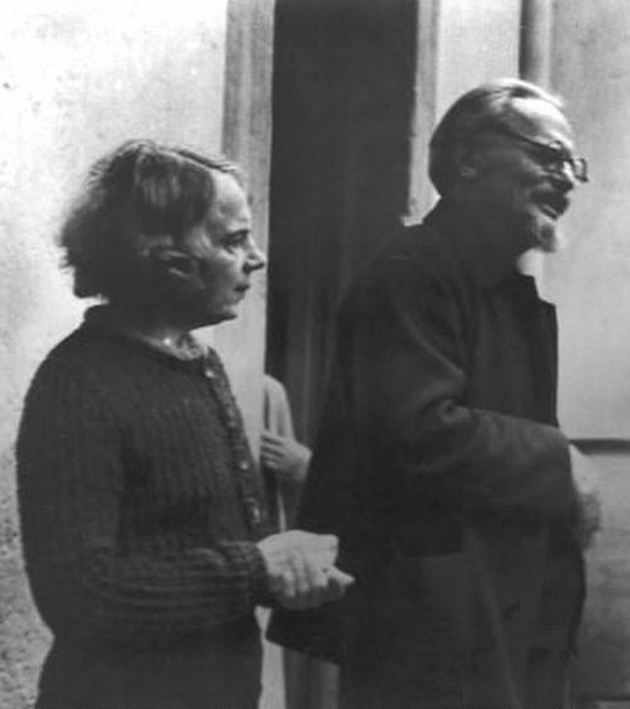 trotsky-leon-et-natalia-sedova-25-max.jpg