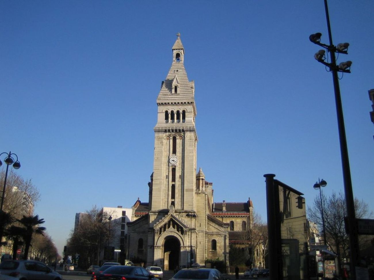 victor-et-helene-bach-place-eglise-st-pierre-de-montrouge-25-max.jpg