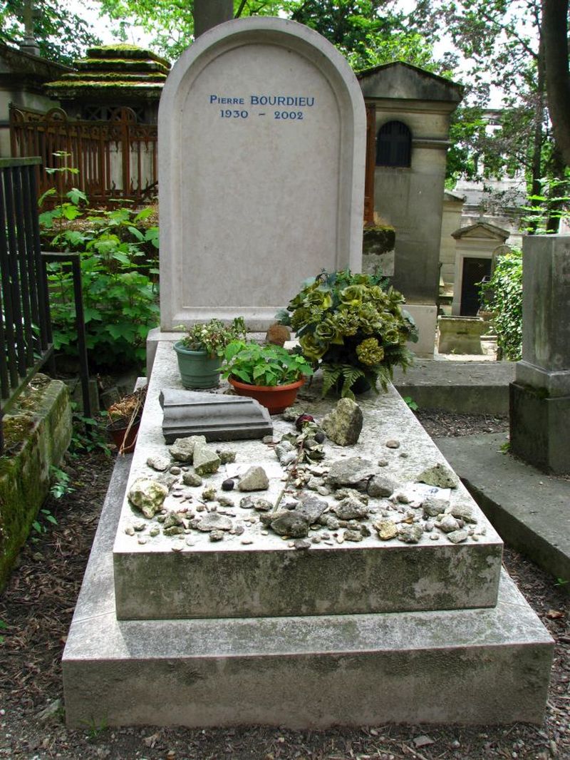 pere-lachaise-bourdieu-pierre-28eme-section-01-max.jpg