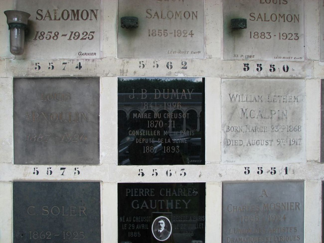 pere-lachaise-dumay-jean-baptiste-columbarium-5562-01-max.jpg