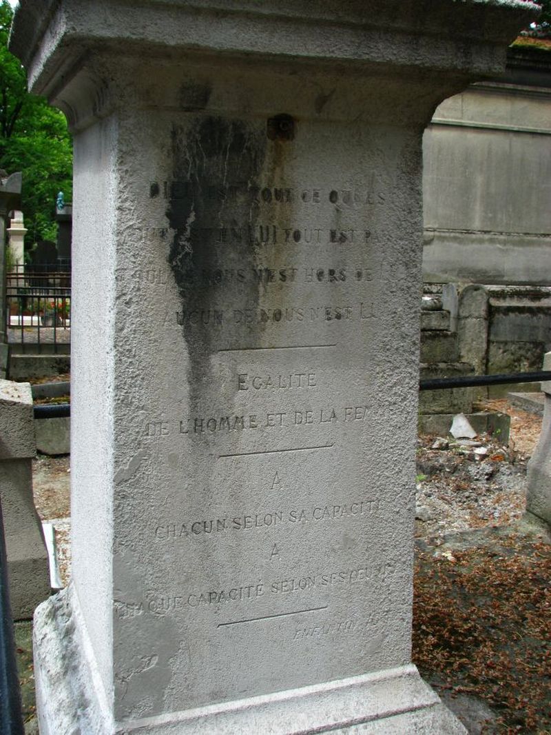 pere-lachaise-enfantin-39eme-section-04-max.jpg