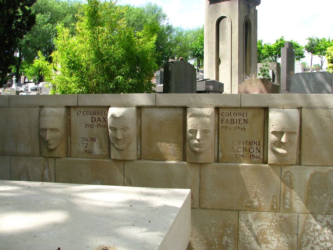 pere-lachaise-fabien-colonel-97eme-section-03-max.jpg