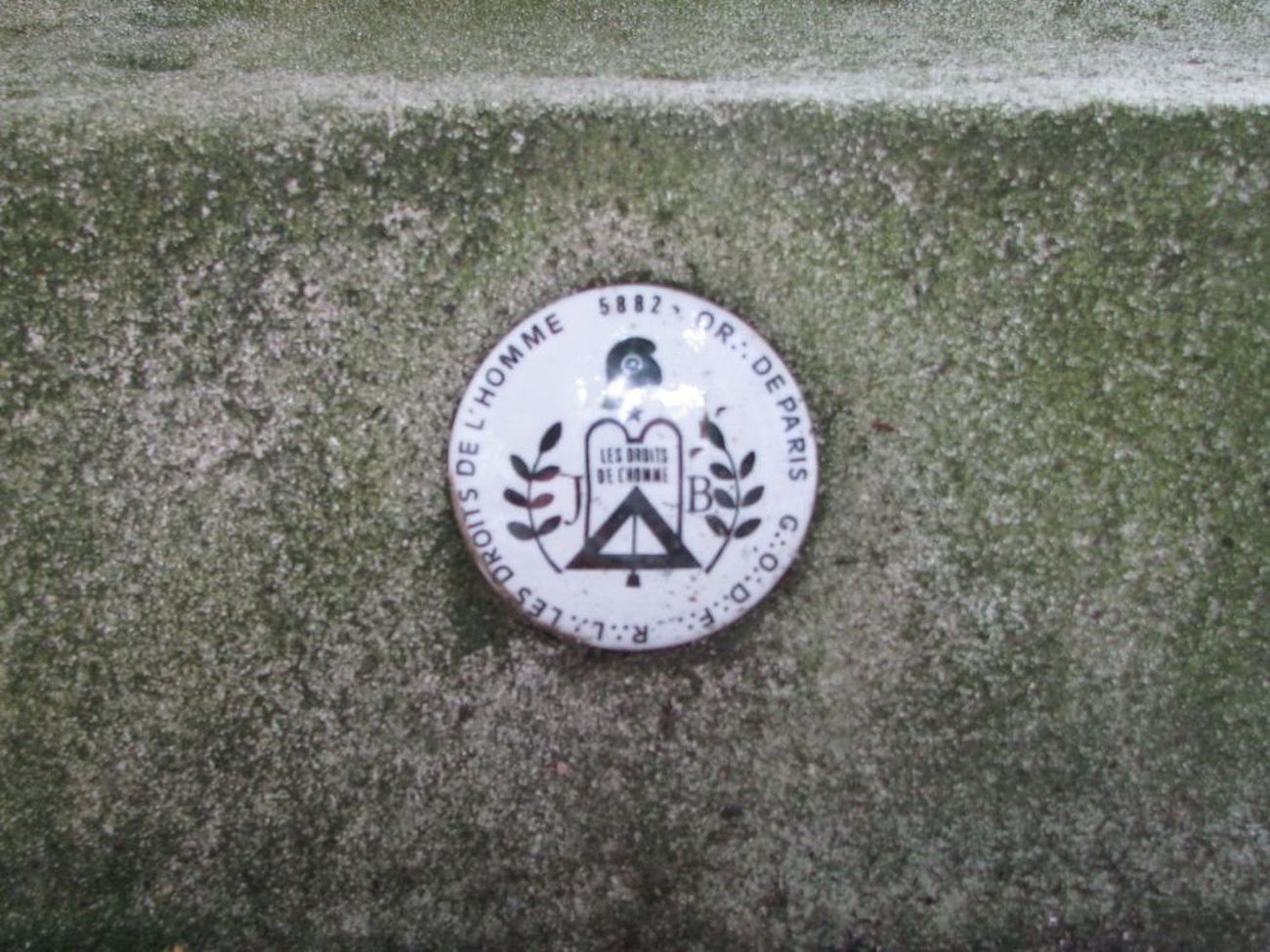 pere-lachaise-lucipia-louis-89eme-section-06-max.jpg