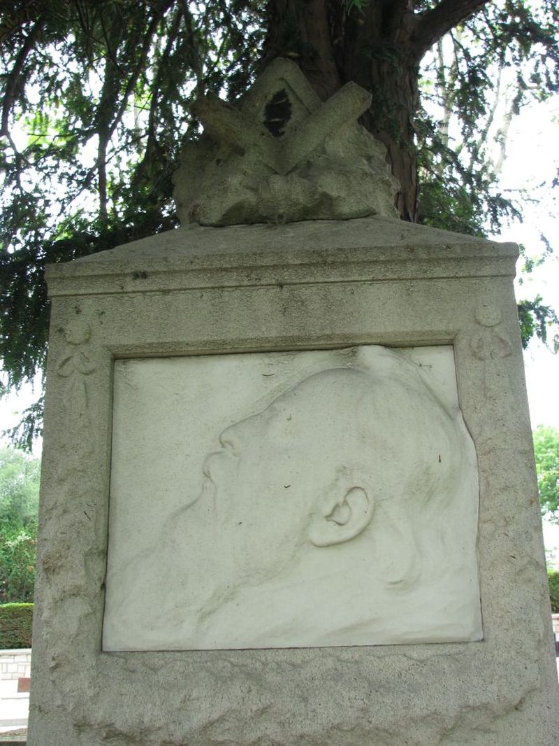 pere-lachaise-malon-benoit-76eme-section-05-max.jpg