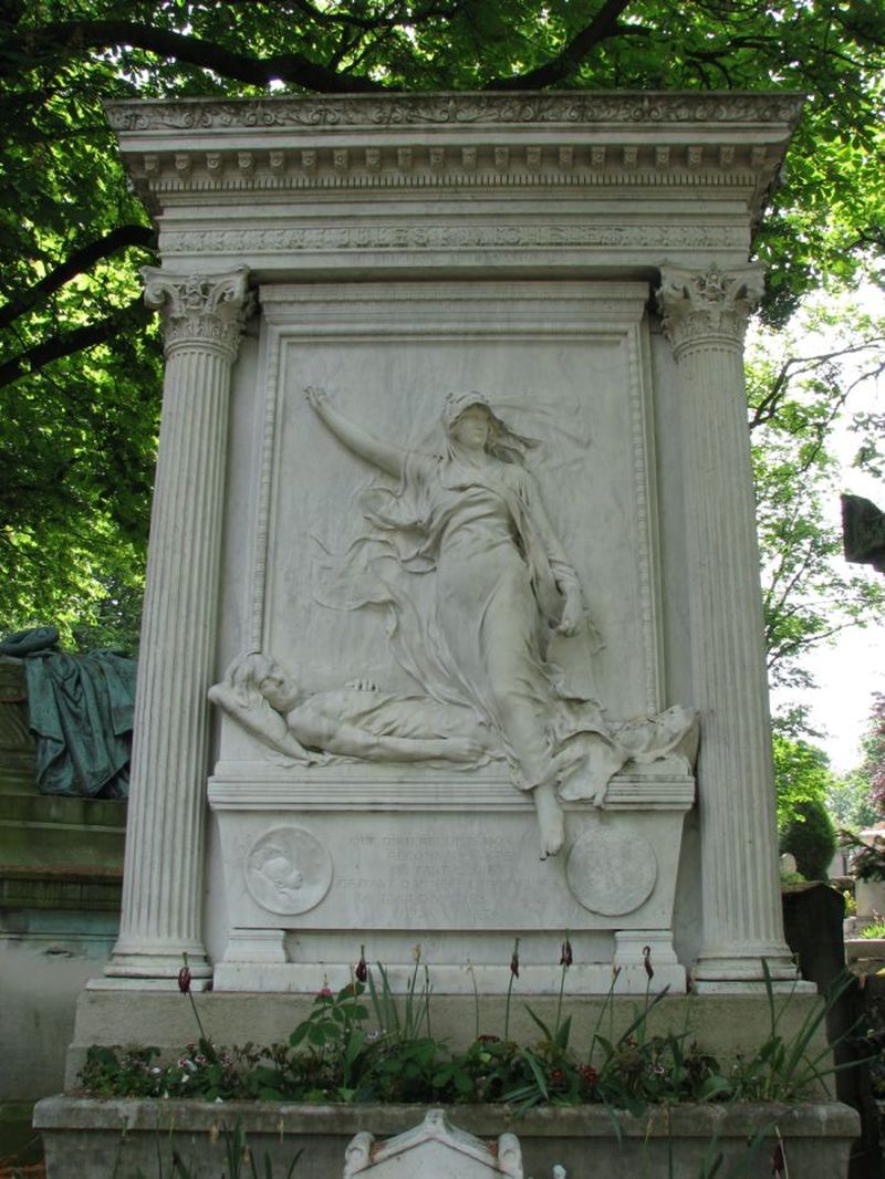 pere-lachaise-michelet-jules-52eme-section-02-max.jpg