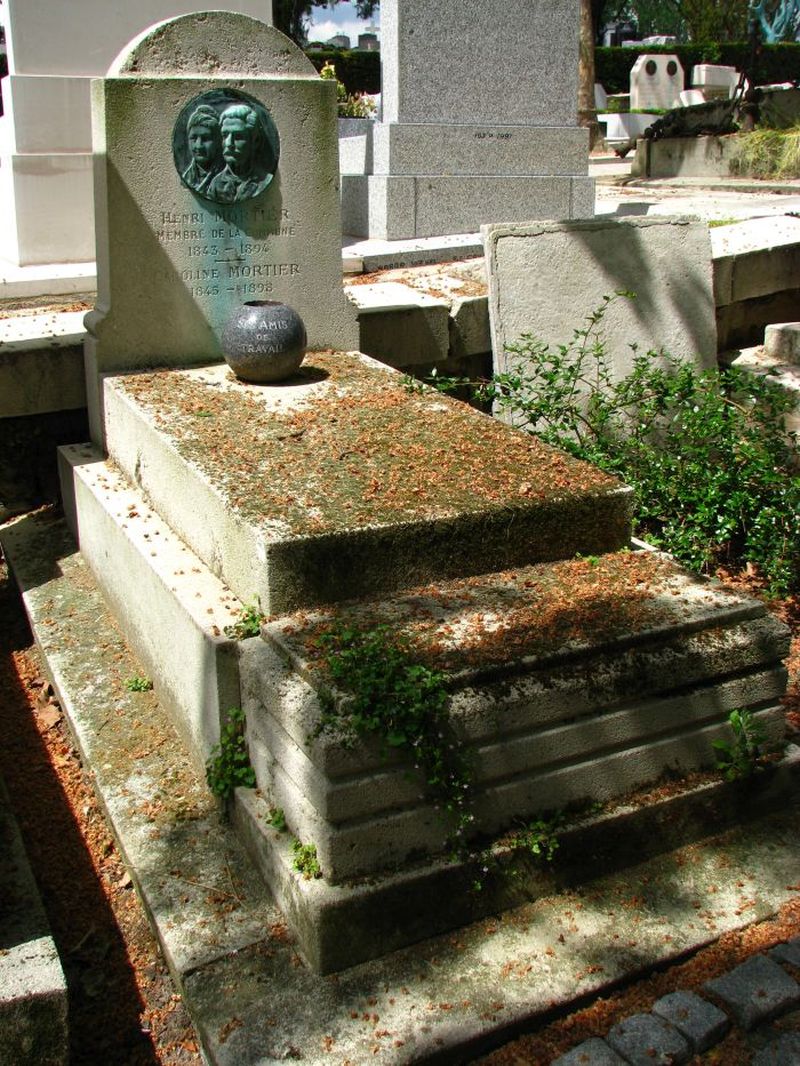 pere-lachaise-mortier-henri-76eme-section-02-max.jpg