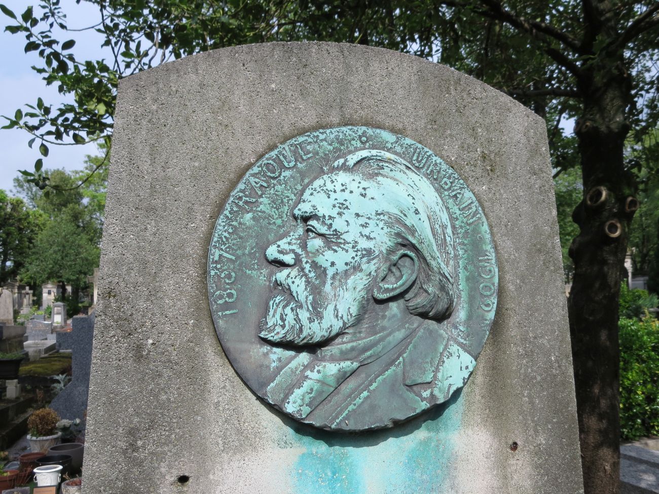 pere-lachaise-urbain-raoul-90eme-division-03-max.jpg