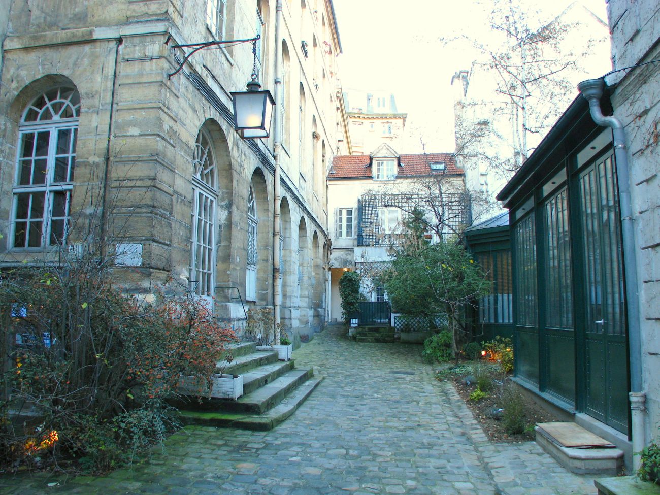 montagne-ste-genevieve-rue-de-la-34-college-des-33-05-max.jpg