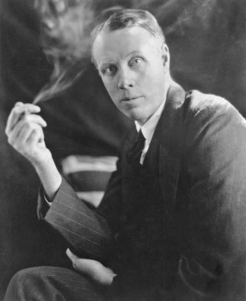 lewis-sinclair-04-max.jpg