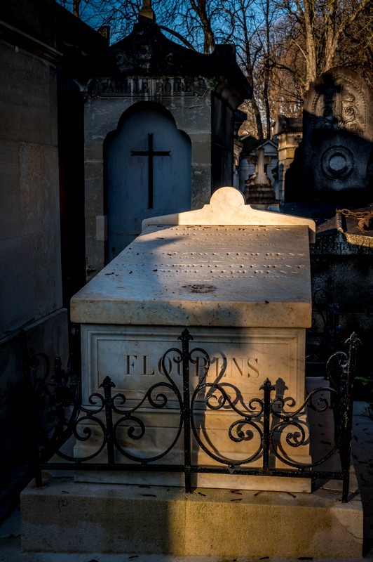 Gustave Flourens, Tombe au Père Lachaise Antonio Ca' Zorzi