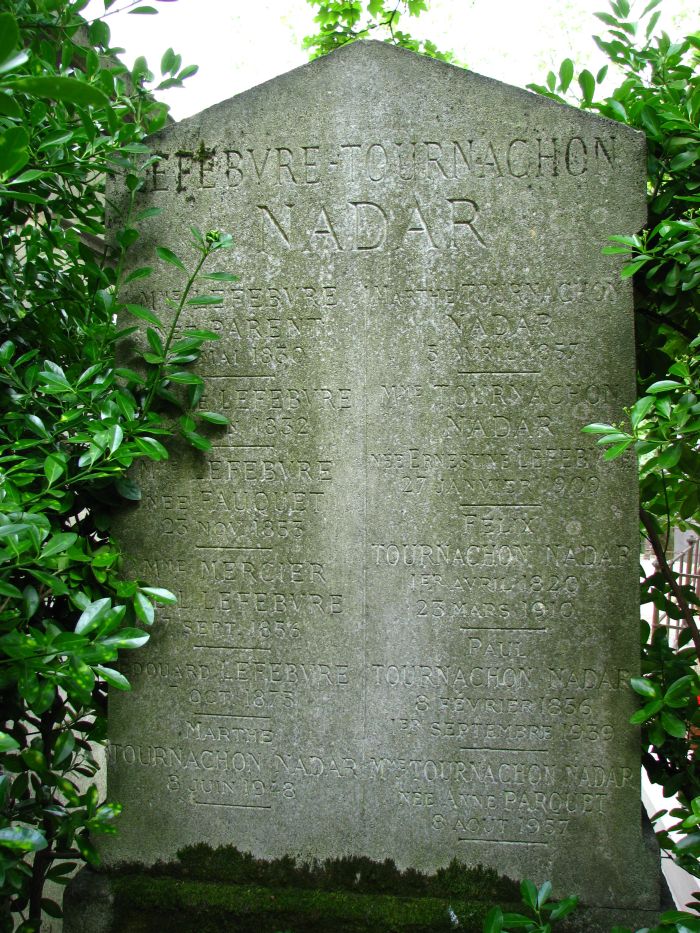 Tombe de Nadar au Père-Lachaise