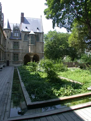 Hôtel des Abbés de Cluny