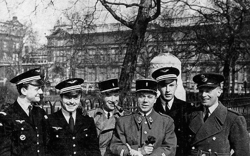 Arrestation de Forest Yeo-Thomas, parachuté pour tenter de libérer Pierre Brossolette et Émile Bollaert