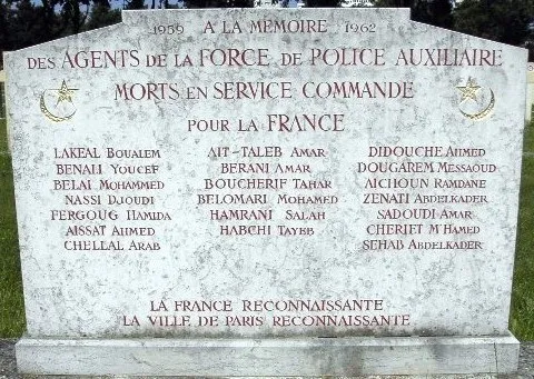 Le FLN lance une offensive coordonnée contre les postes des supplétifs algériens de la police parisienne