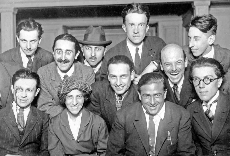 Bataille rangée entre Dadaïstes et Cubistes dissidents, du groupe de la "Section d'or"