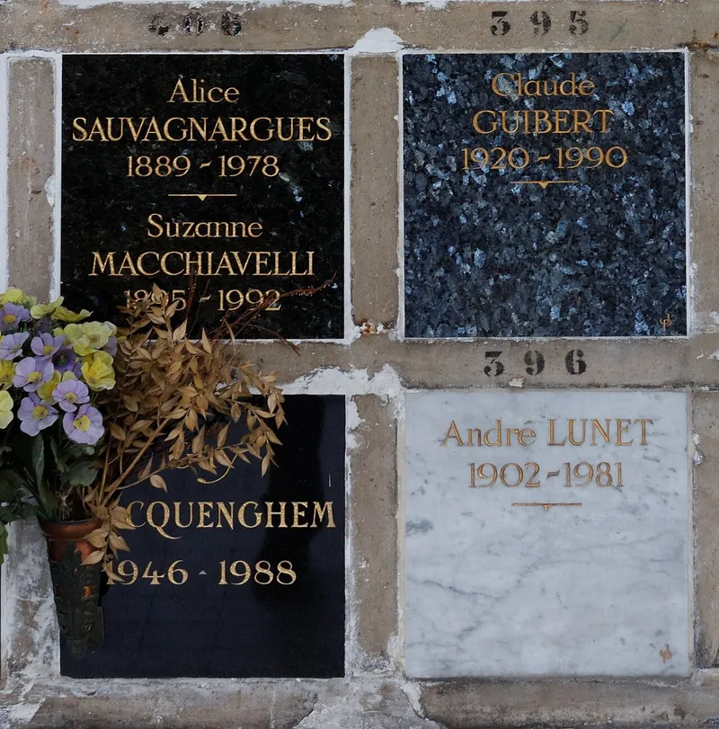 Photographie : case de Guy Hocquenghem au columbarium, cimetière du Père-Lachaise