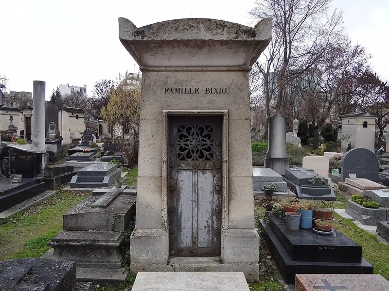 Photographie : chapelle de la famille Bixio au cimetière du Montparnasse