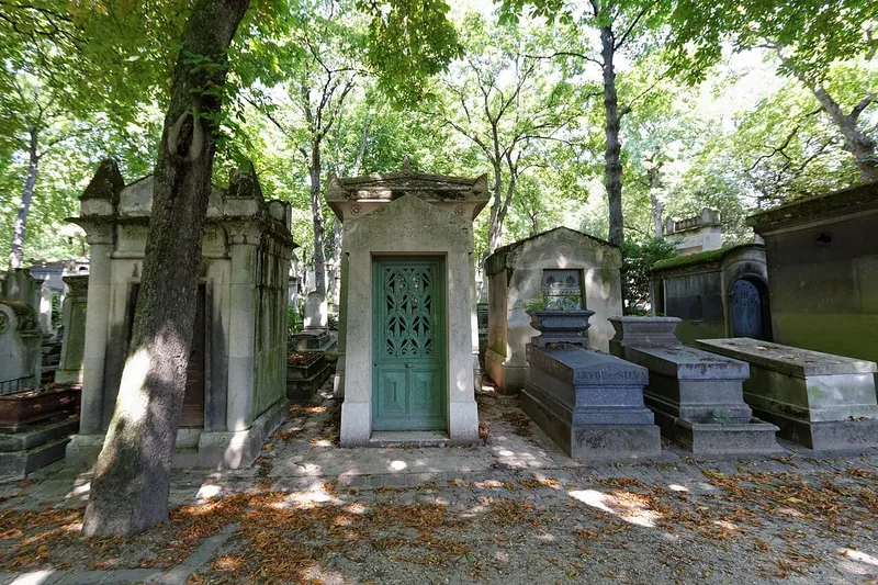 Photographie : la chapelle de la famille Rothschild au cimetière du Père-Lachaise