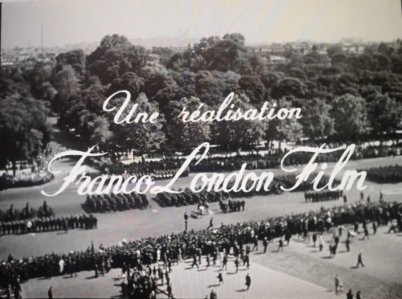 Le défilé des troupes allemandes sur les Champs-Élysées