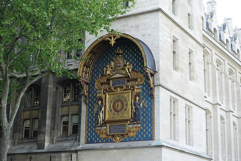 Le quai de l'Horloge est rebaptisé quai du Nord pendant la Révolution