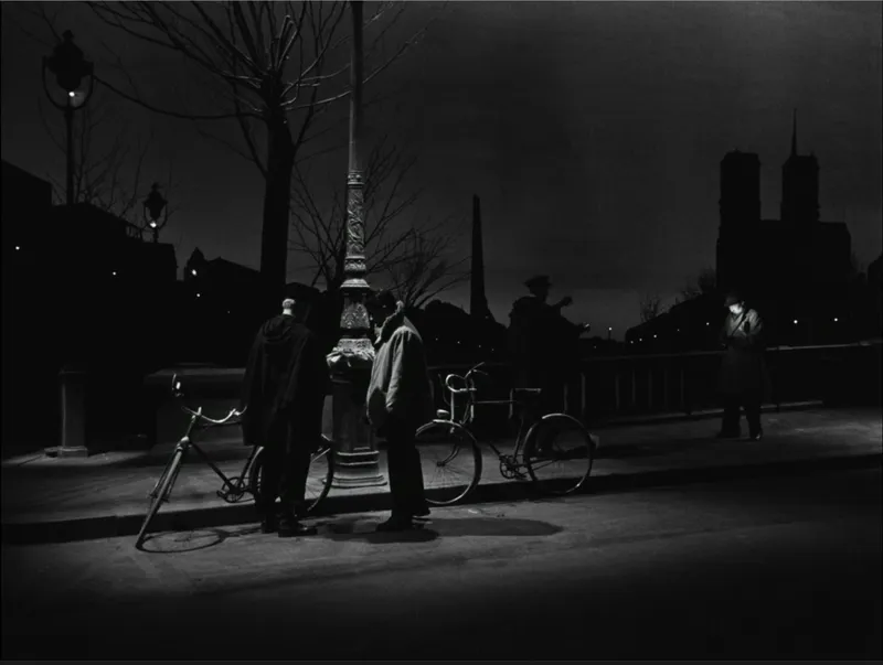 Marcel et Grandgil sur le Pont de Sully dans "La Traversée de Paris"