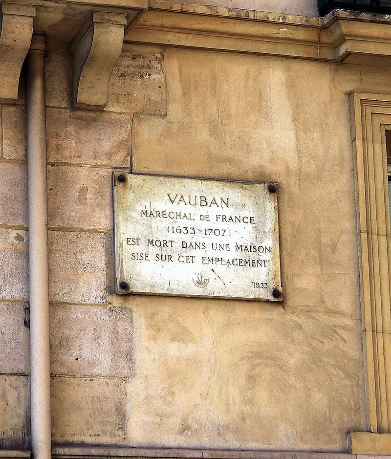 Paris Ier rue Saint-Roch n°1 plaque Vauban, Mbzt, Wikimedia