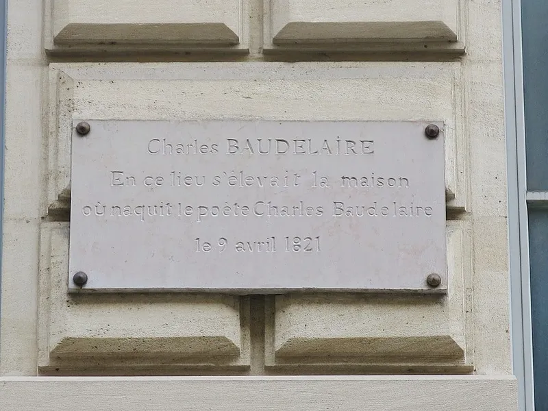 Plaque commémorative de la naissance de Baudelaire, 17 rue Hautefeuille, Tangopaso, Wikimedia