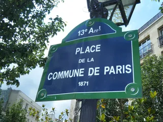 Place dédiée à la Commune de Paris
