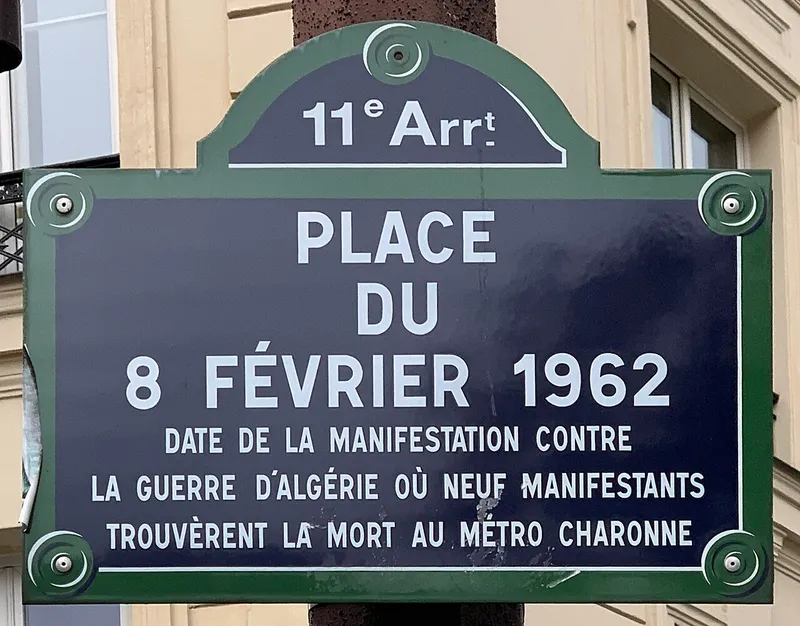 Répression d'une manifestation anti-OAS, qui fera 9 tués, tous CGT, et plus de 100 blessés