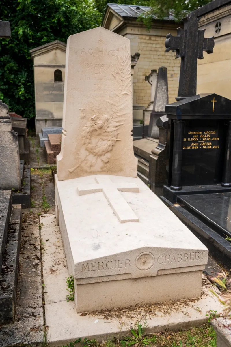 Photographie : la tombe d’Adolphe-Joseph Huot au cimetière du Montparnasse