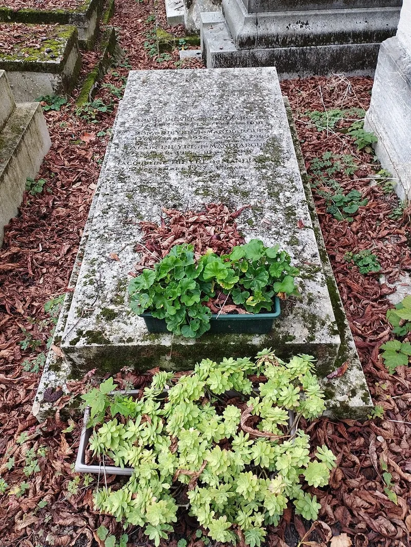 Photographie : la tombe d'André Pieyre de Mandiargues au cimetière du Père-Lachaise