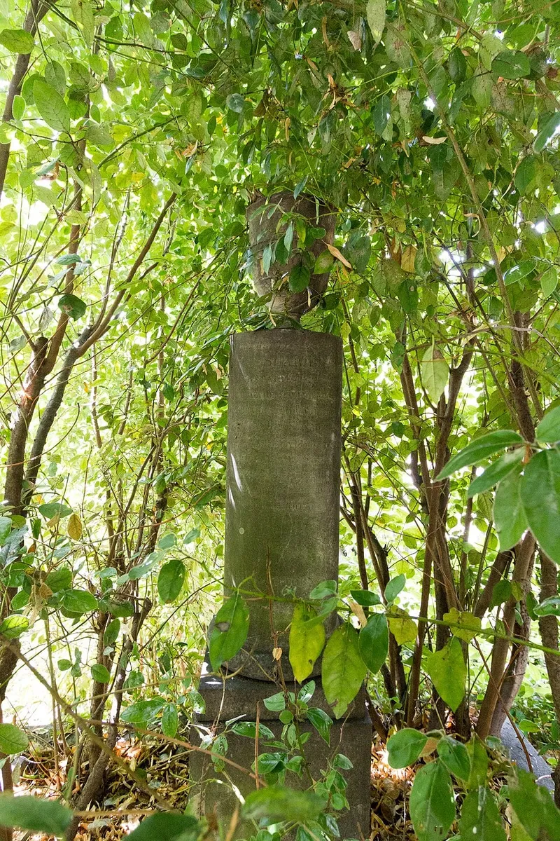 Photographie : la tombe d'Antoine Suard au cimetière du Père-Lachaise
