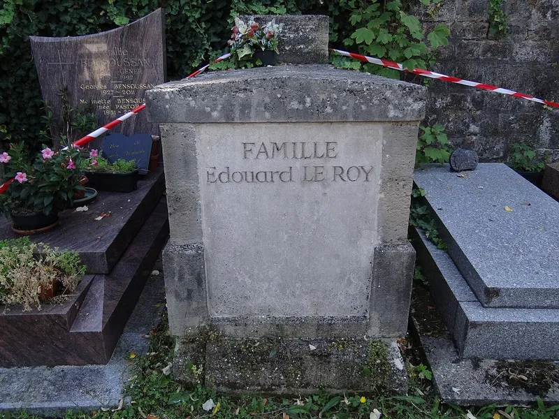 Photographie : la tombe d'Édouard Le Roy au cimetière de Montmartre