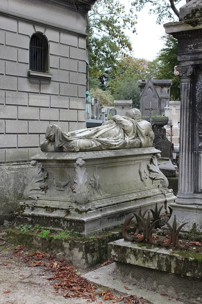 Photographie : la tombe d'Elena Andreianova au cimetière du Père-Lachaise