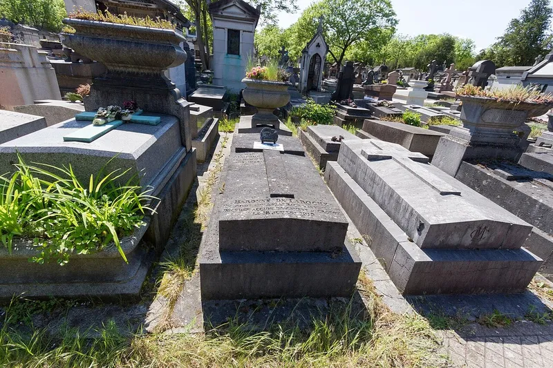 Photographie : la tombe d'Élisa Deroche au cimetière du Père-Lachaise