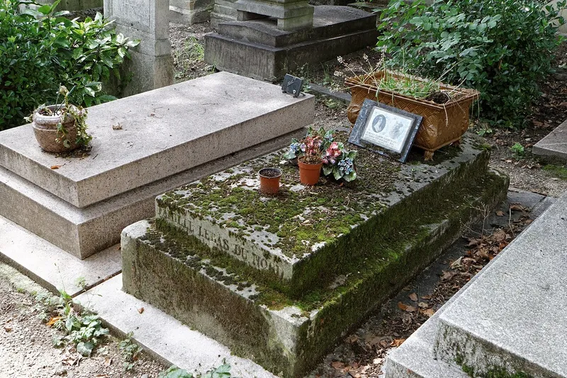 Photographie : la tombe d'Élisabeth Le Bas au cimetière du Père-Lachaise