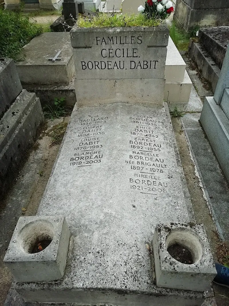 Photographie : la tombe d'Eugène Dabit au cimetière du Père-Lachaise