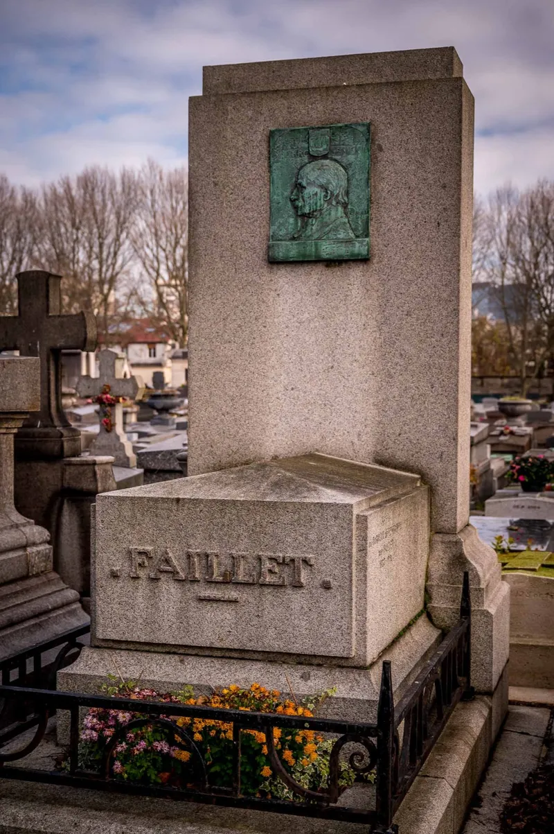 Photographie : la tombe d'Eugène Faillet au cimetière du Père-Lachaise
