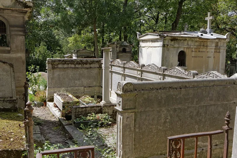 Photographie : la tombe d'Eugène Isabey au cimetière du Père-Lachaise
