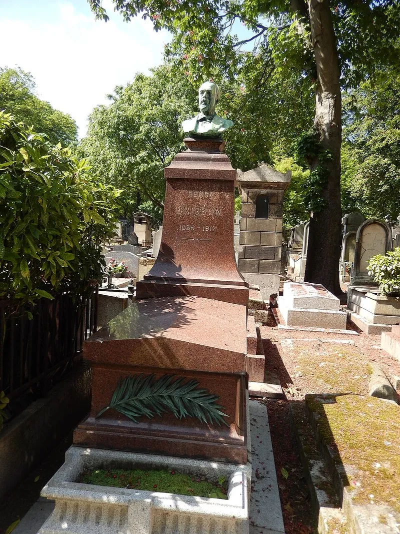 Photographie : la tombe d'Henri Brisson au cimetière de Montmartre