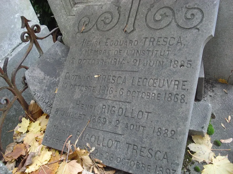 Photographie : la tombe d'Henri Tresca au cimetière de Montmartre