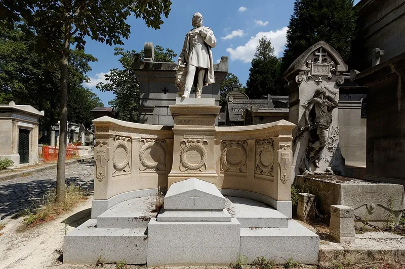 Photographie : la tombe d'Isidore Taylor au cimetière du Père-Lachaise