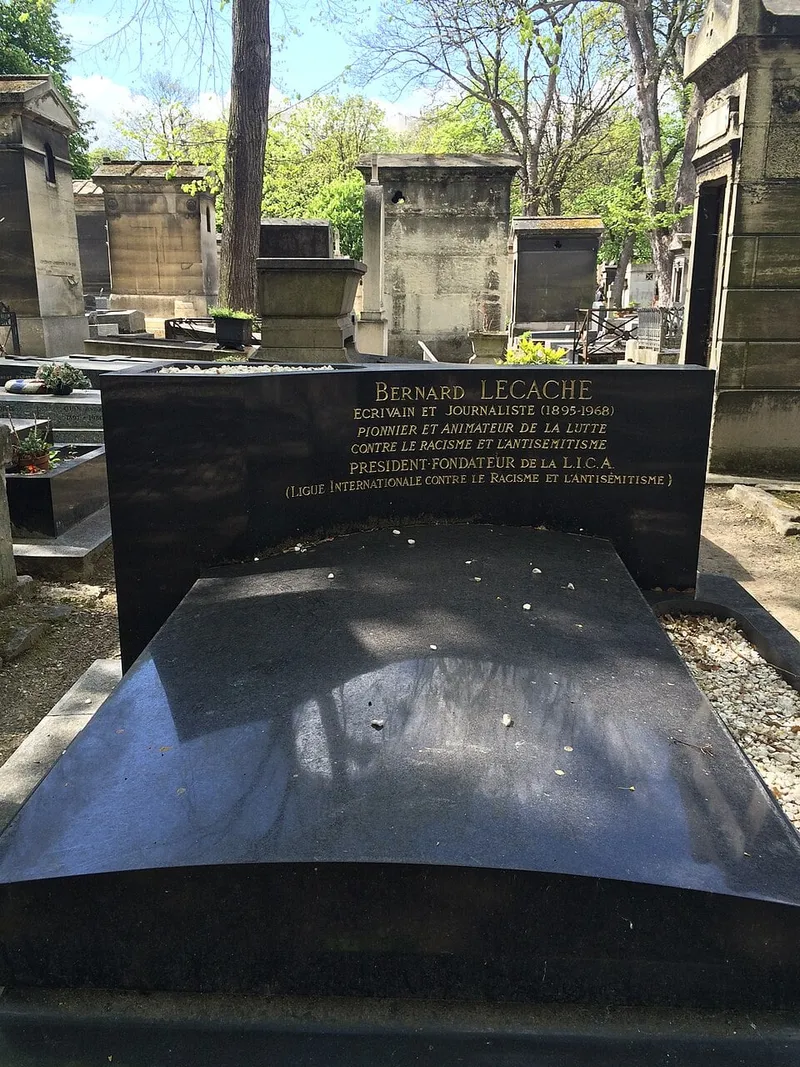 Photographie : la tombe de Bernard Lecache au cimetière de Montmartre
