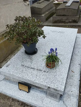 Photographie : la tombe de Bertrand Blier au cimetière de Montmartre