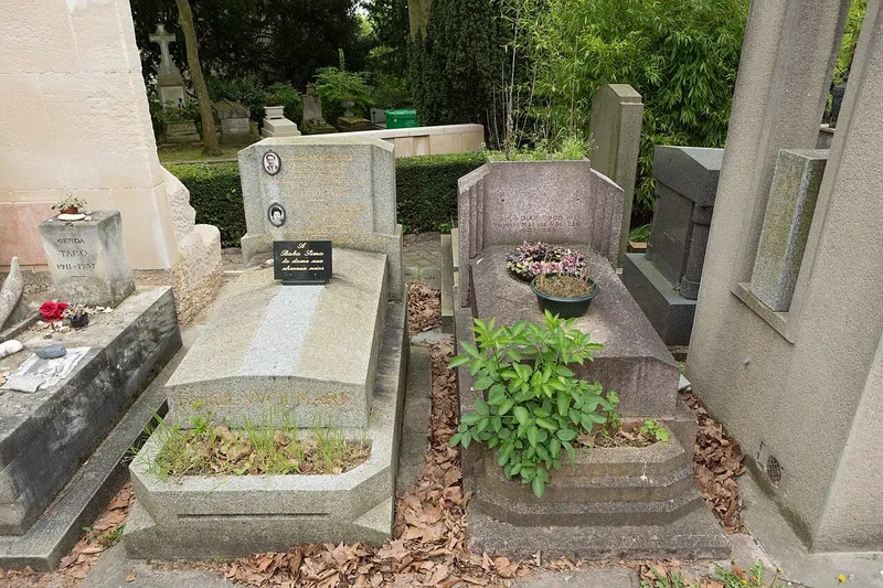 Photographie : la tombe de Charles Wolmark, près du Mur des Fédérés